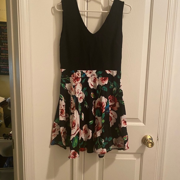 Miusol Black and Rose Print Mini Dress - Picture 1 of 3